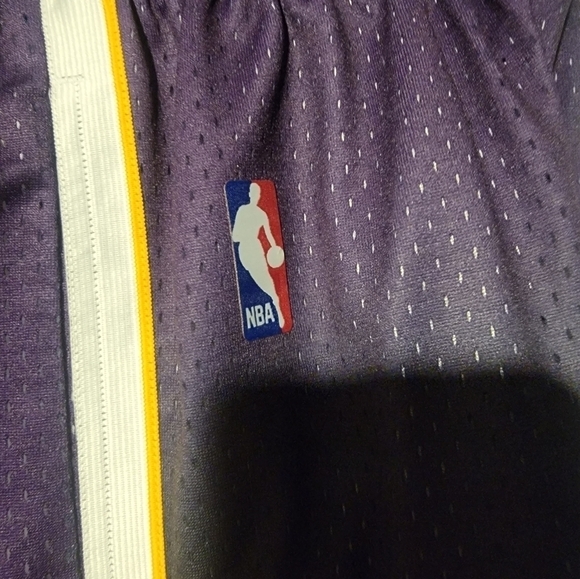 Mitchell & Ness LA Lakers 2009 Fadeaway Swingman Men’s Basketball Shorts Size M - Picture 6 of 8